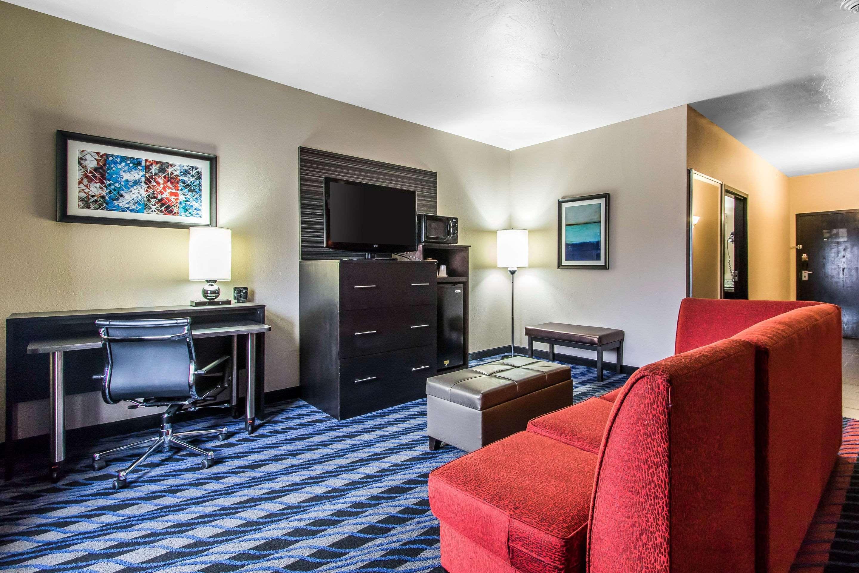 Comfort Suites Fairgrounds West Oklahoma City Exterior photo