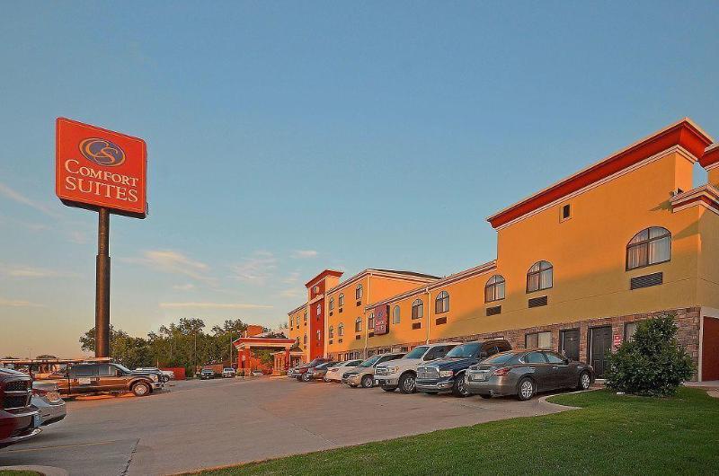 Comfort Suites Fairgrounds West Oklahoma City Exterior photo